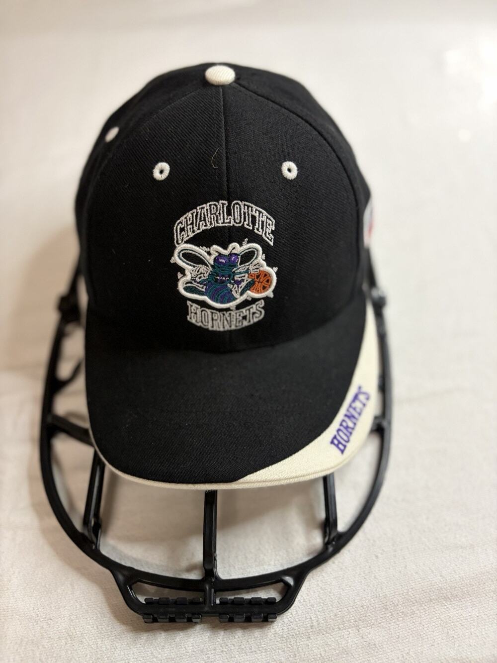 VTG Twins Enterprise Charlotte Hornets Men’s Adjustable Snapback Hat Embroidered